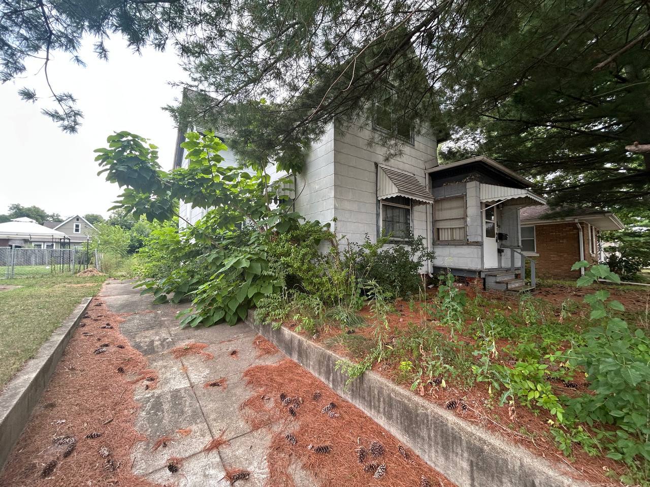 main property photo 2