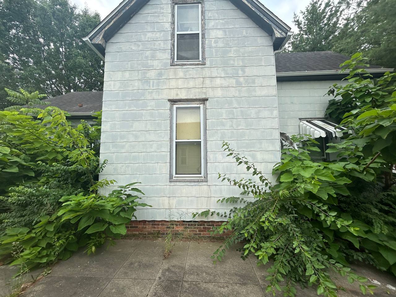 main property photo 43