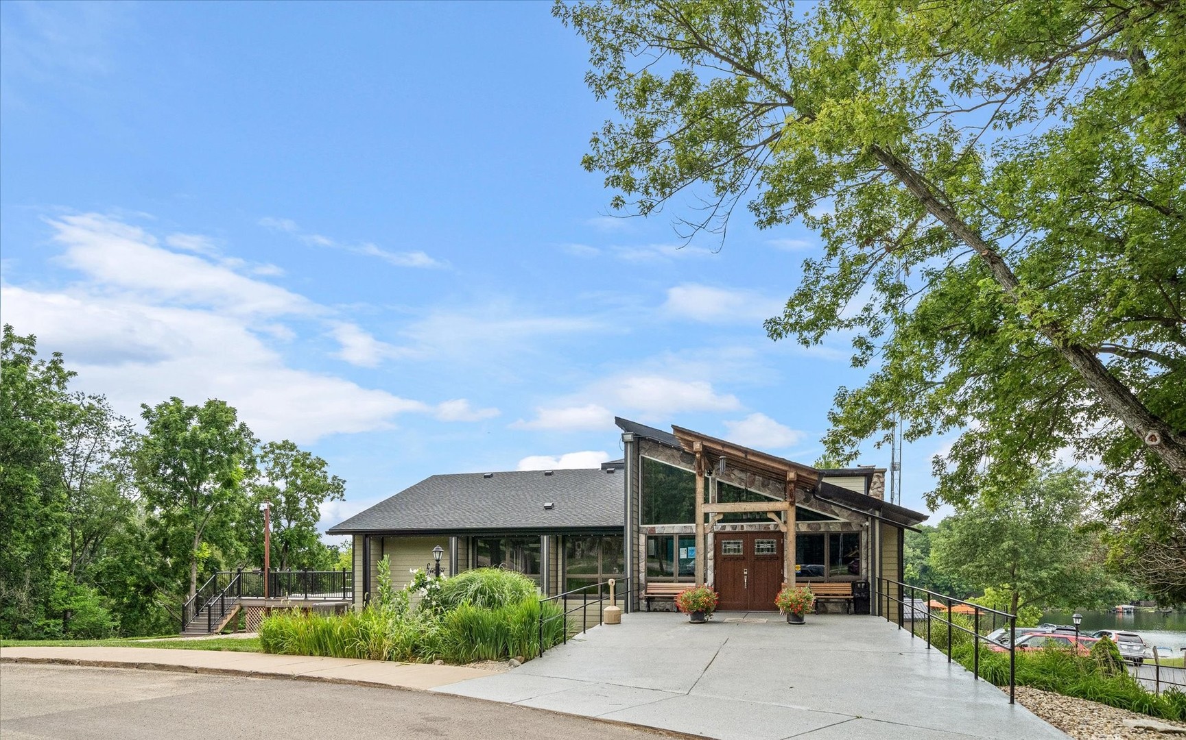 main property photo 26