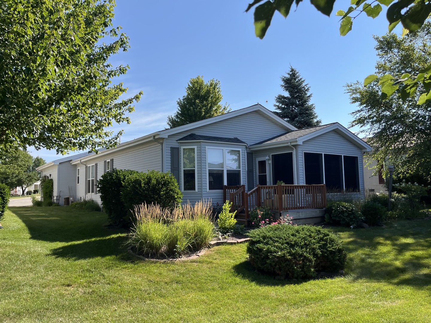 main property photo 22