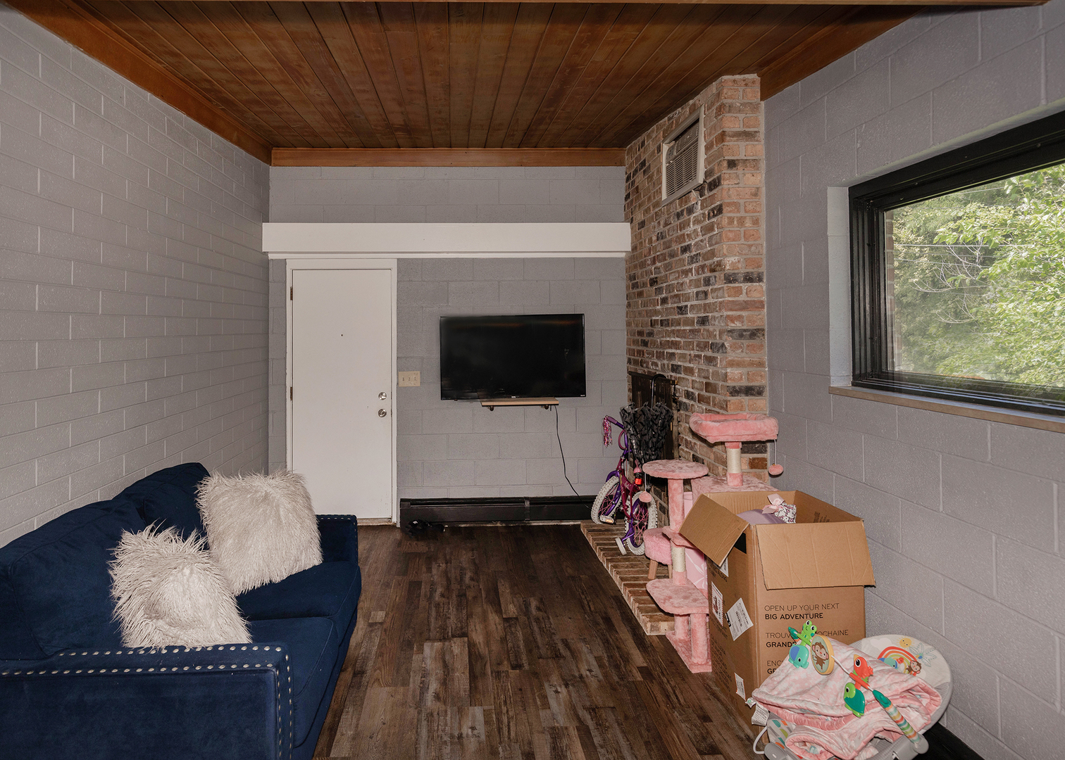main property photo 13