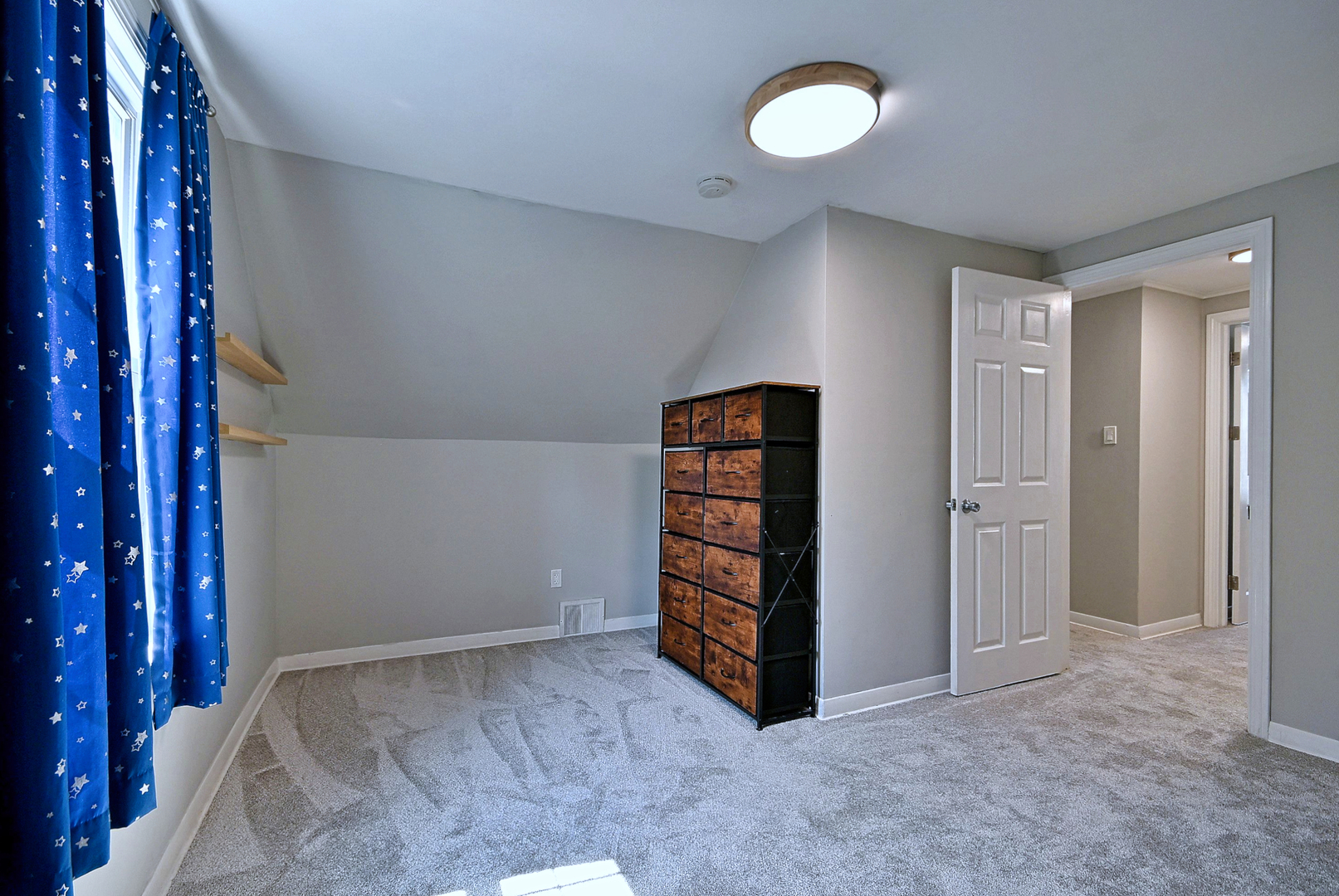 property viewer photo 15