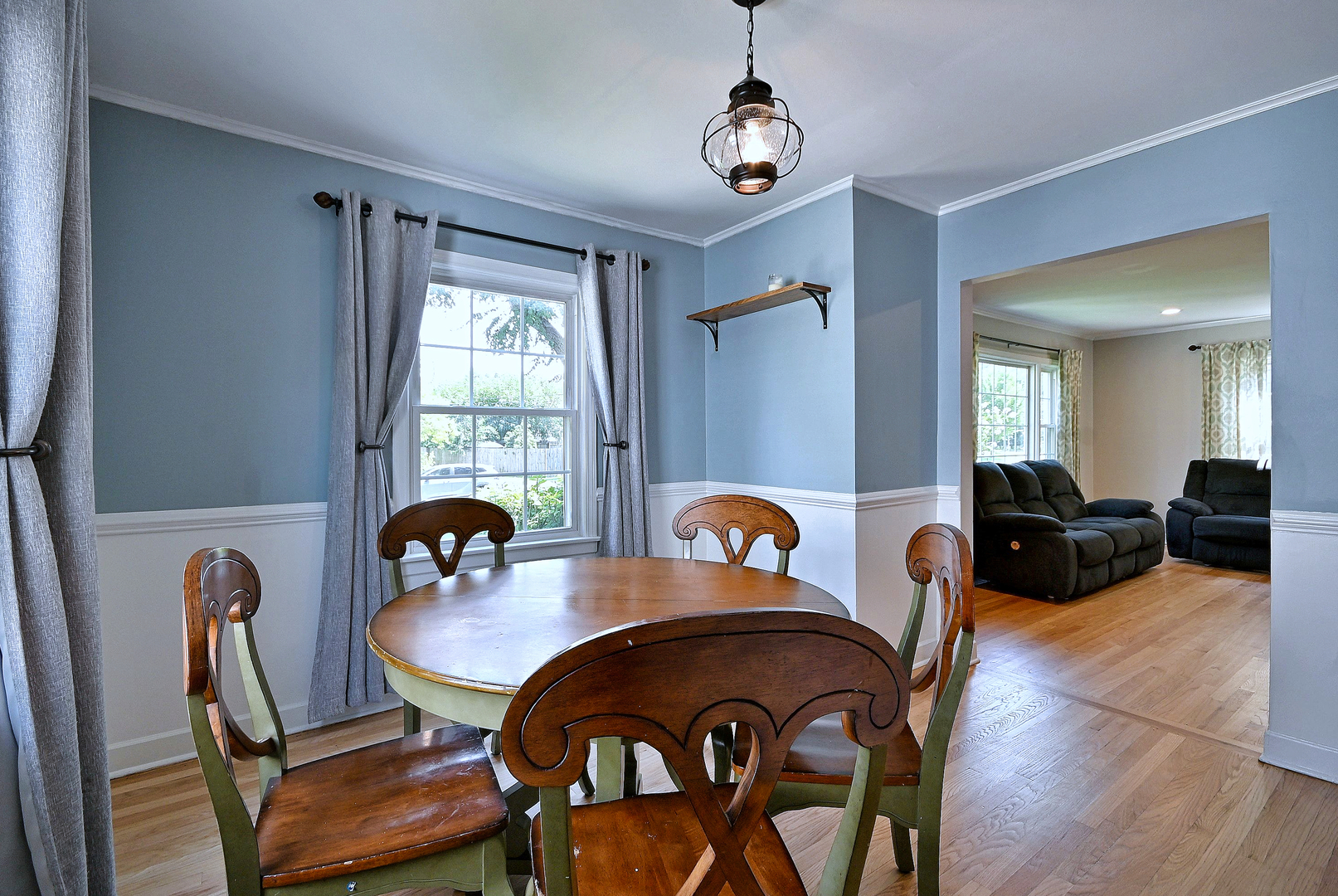 property viewer photo 2