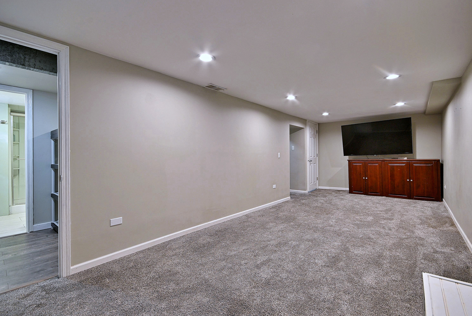 property viewer photo 27