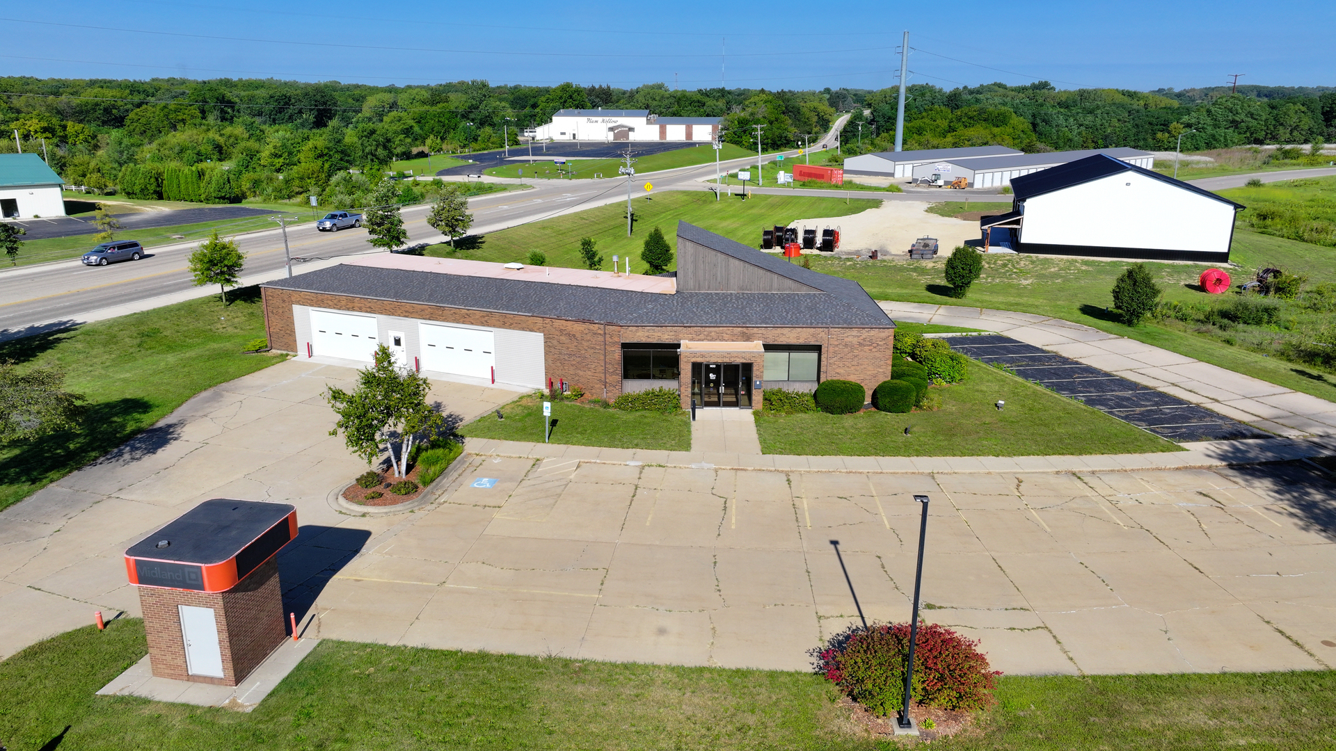 main property photo 19