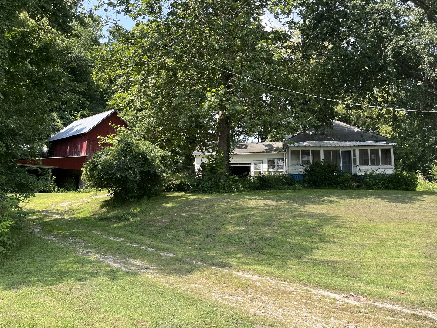 main property photo 30