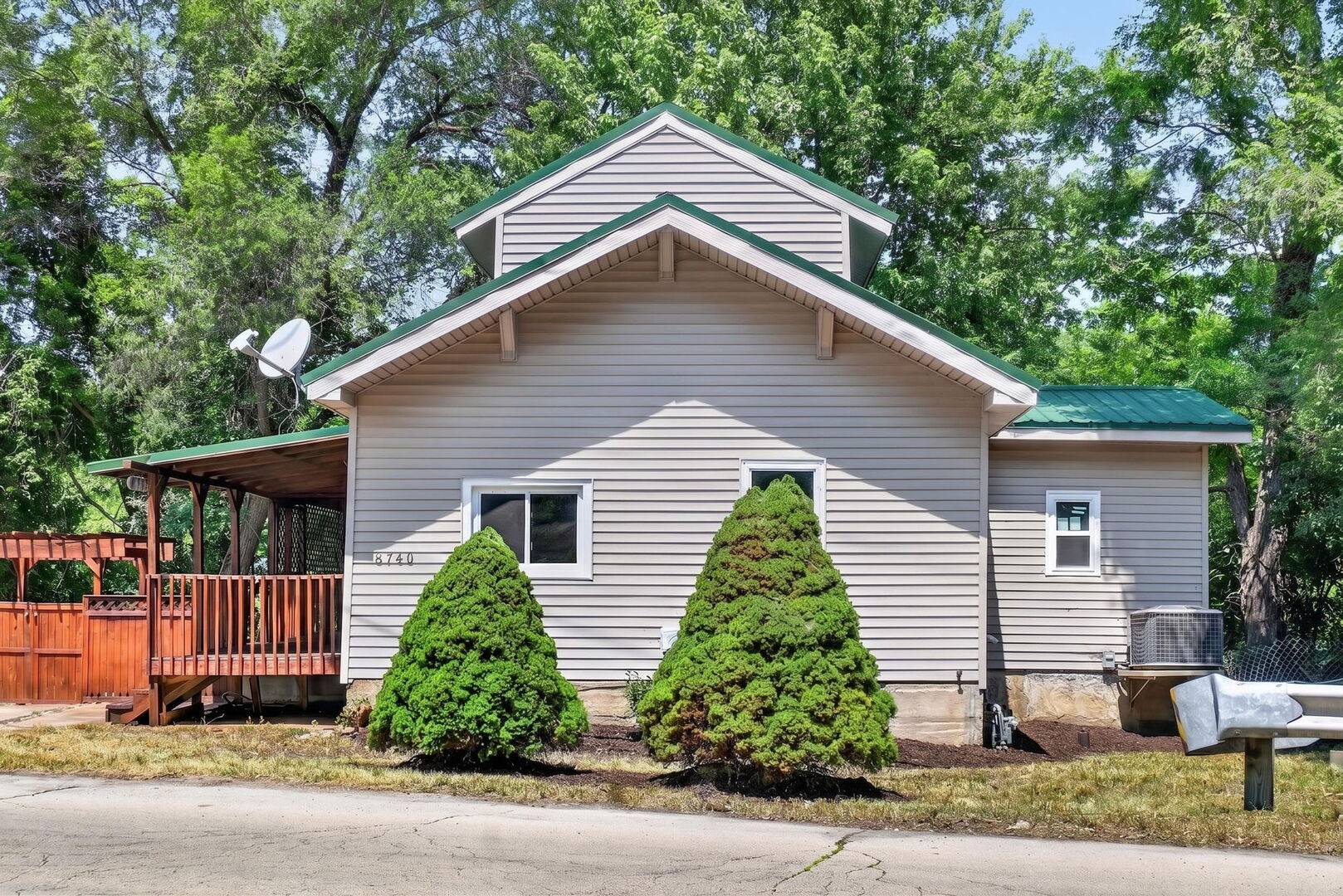 main property photo 22