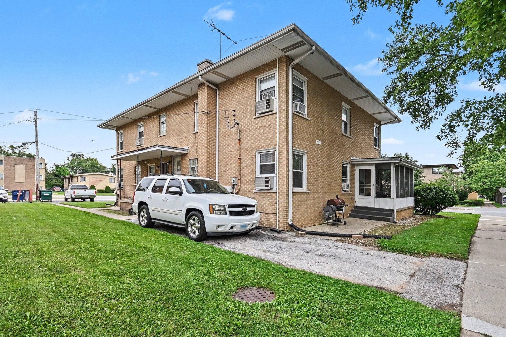 main property photo 3