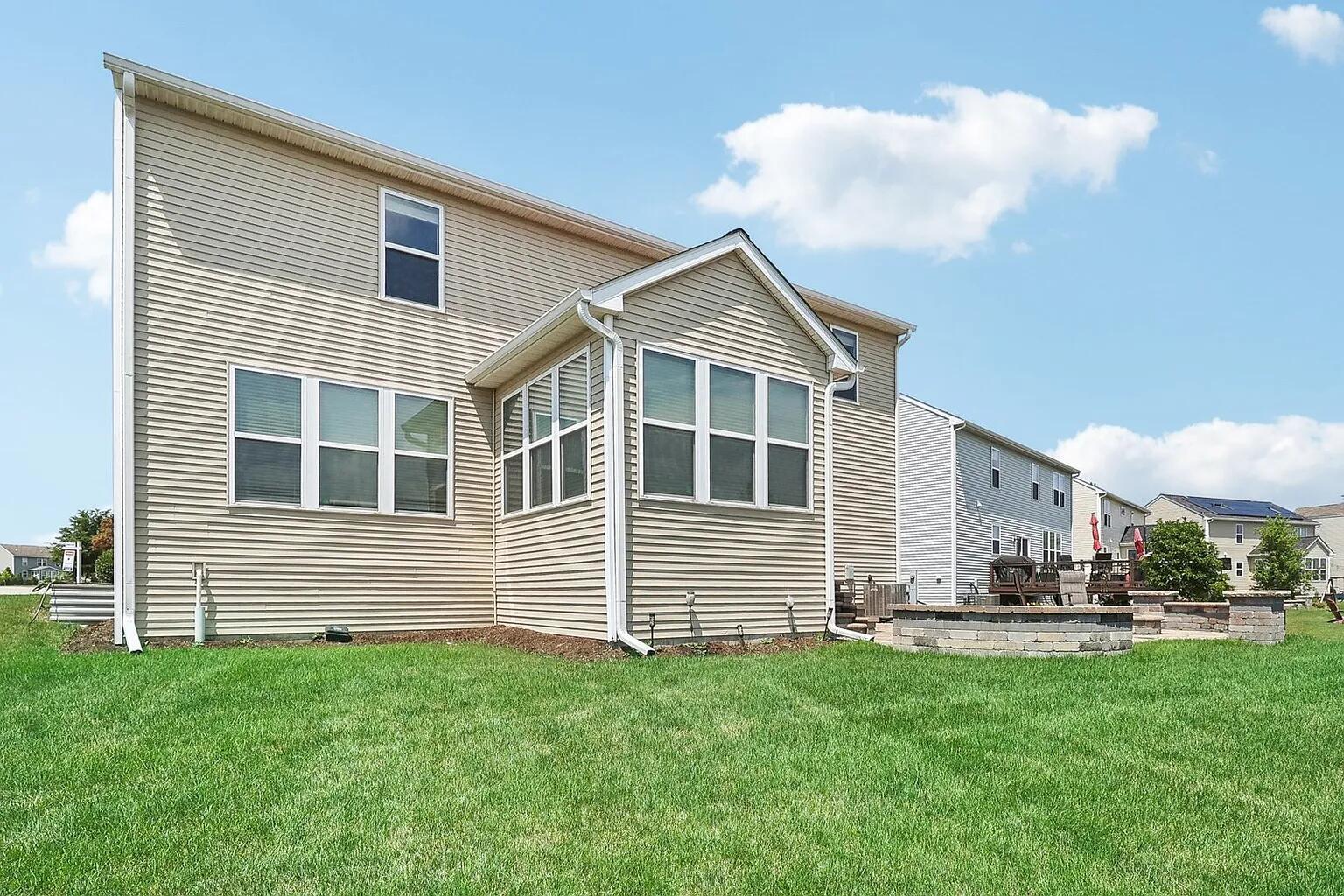 main property photo 32