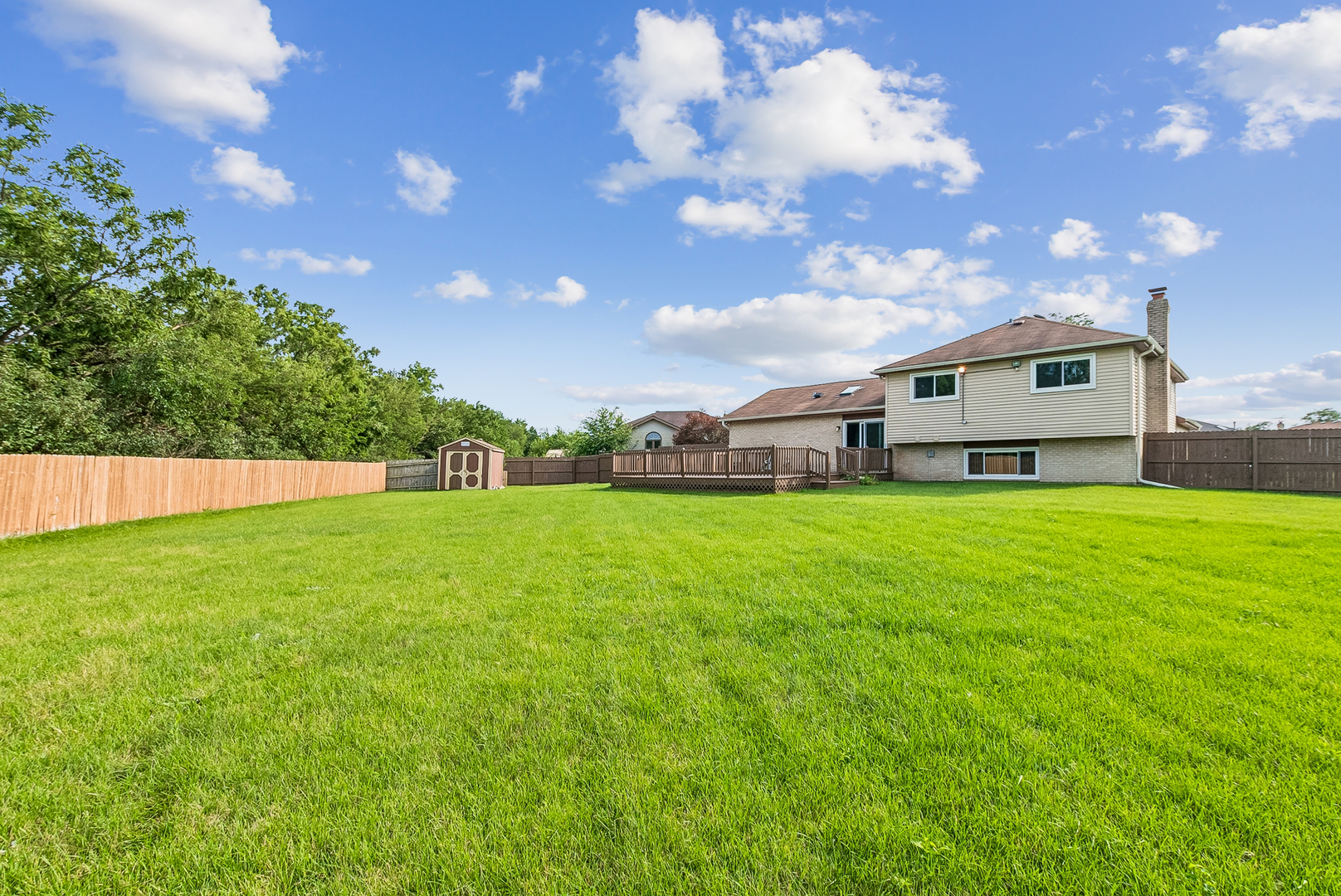 main property photo 18
