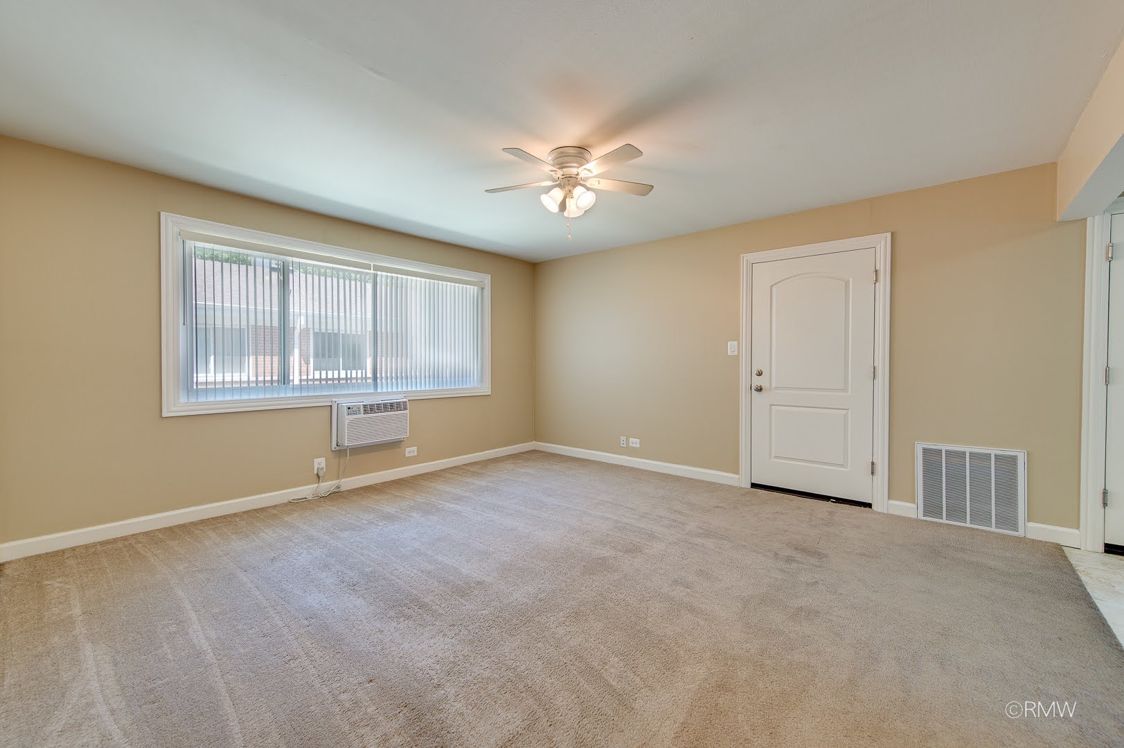 property viewer photo 10