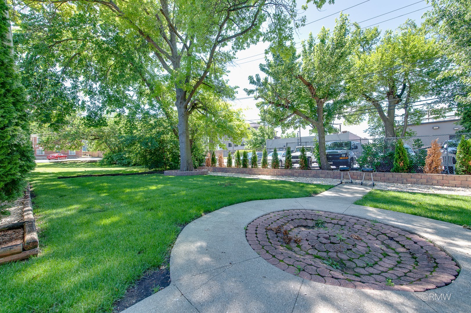 property viewer photo 16