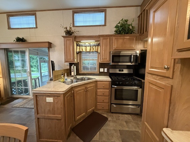 main property photo 8