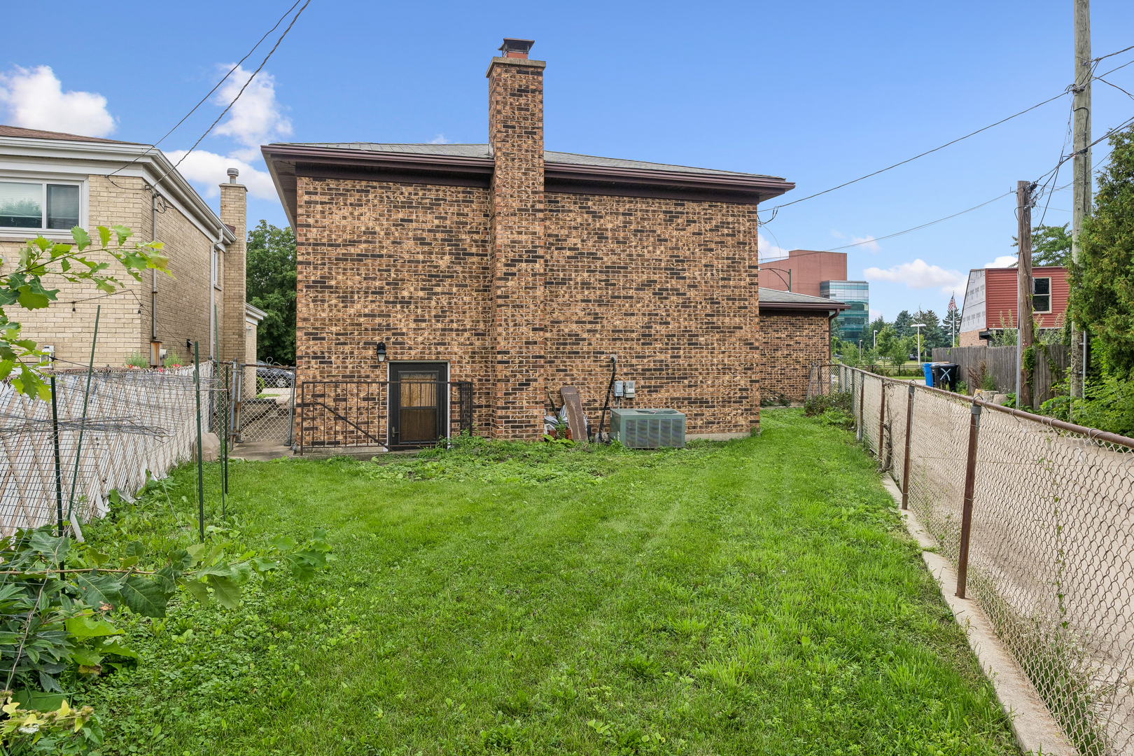 main property photo 19