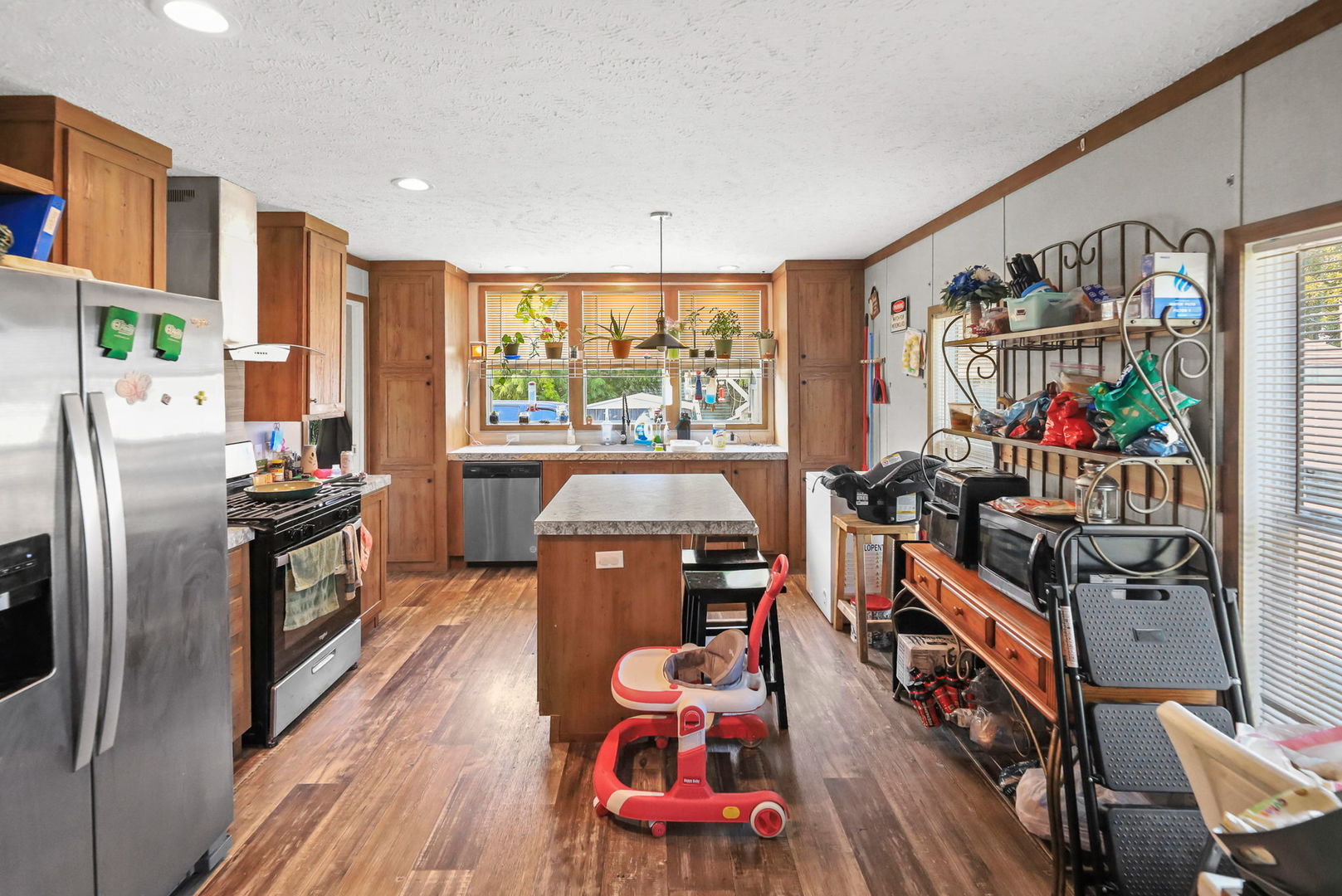 main property photo 7