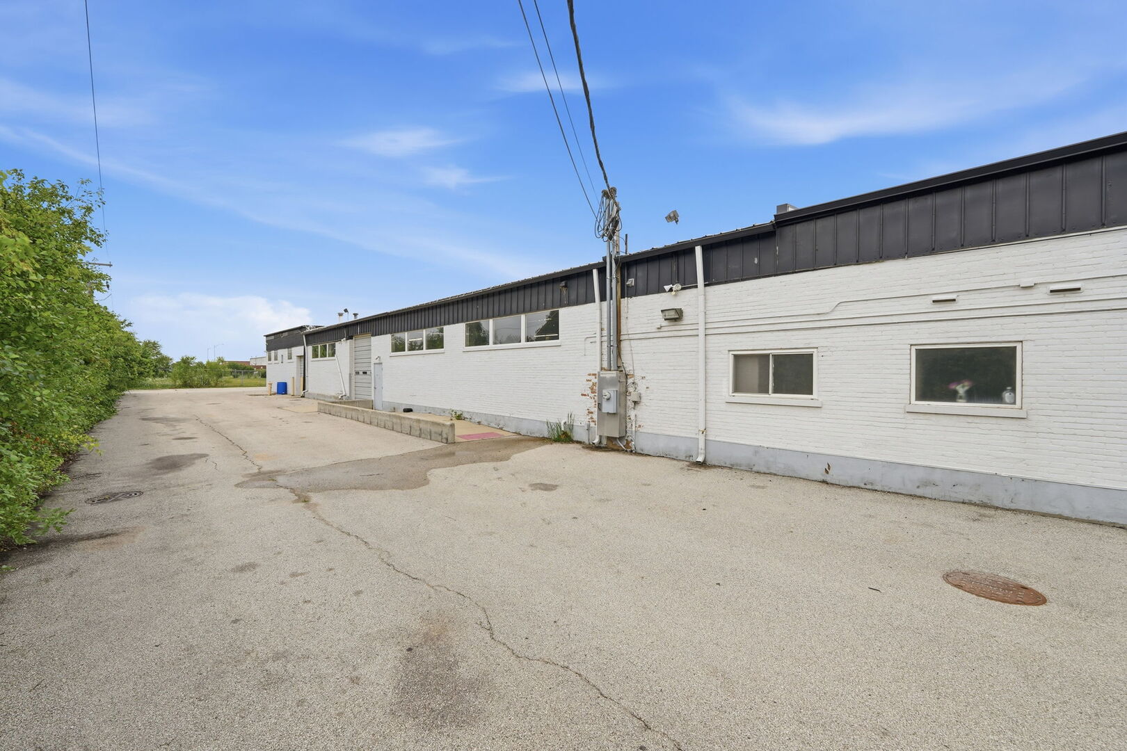 main property photo 33