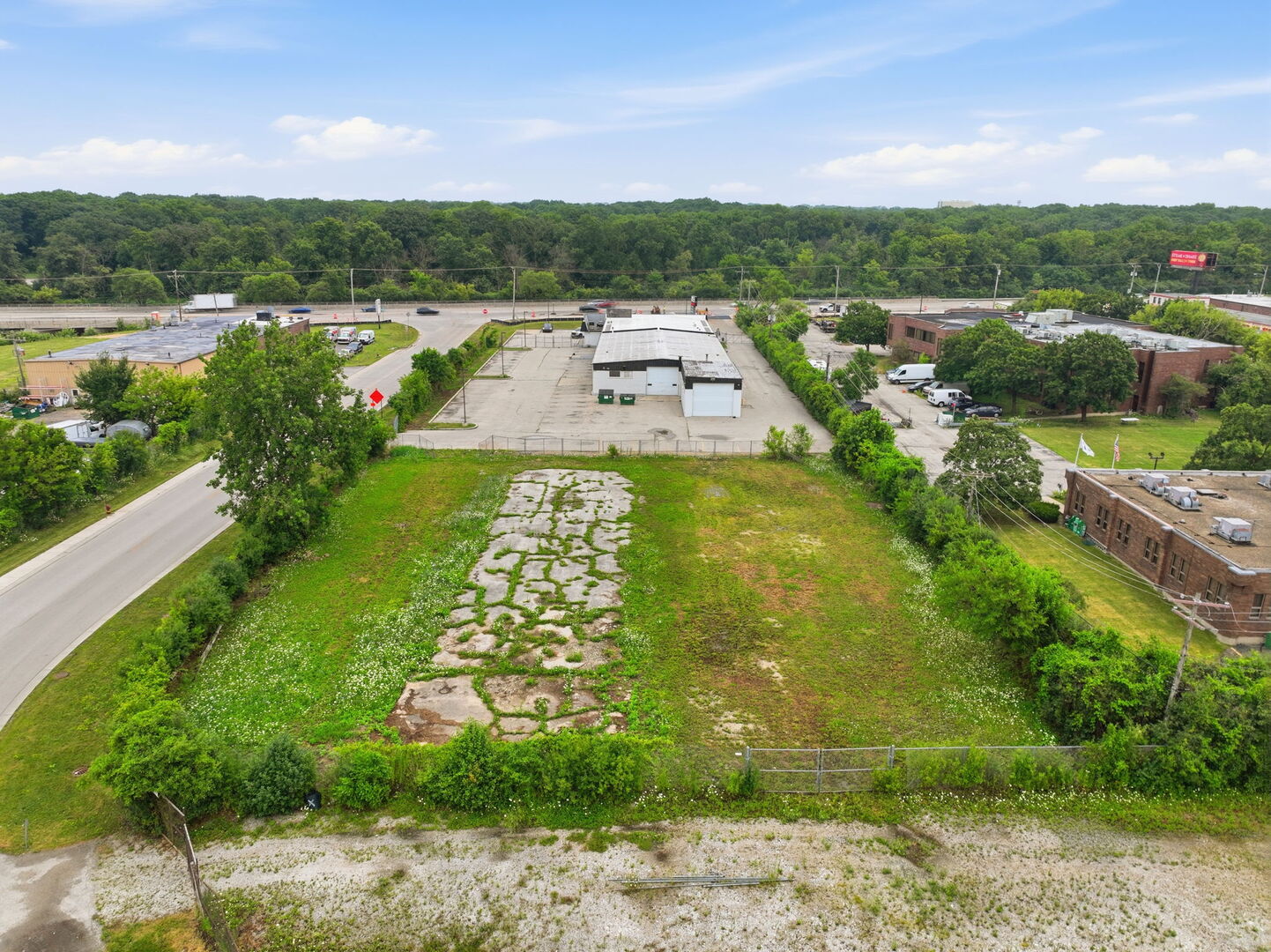 main property photo 45