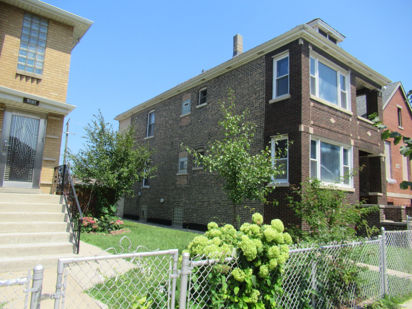 main property photo 4