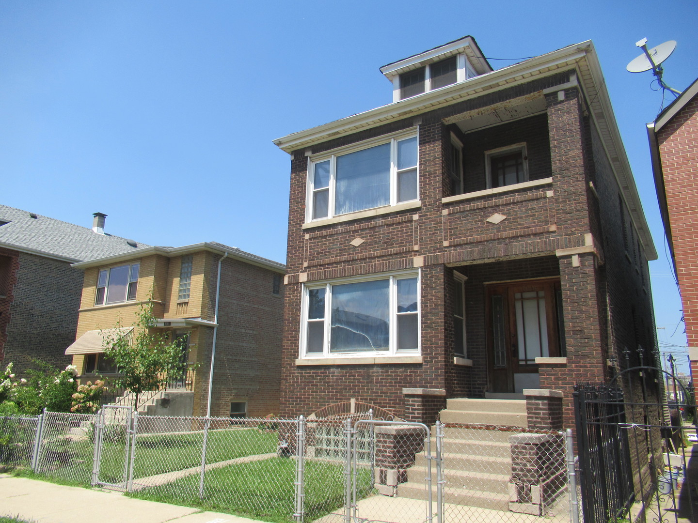 main property photo 8