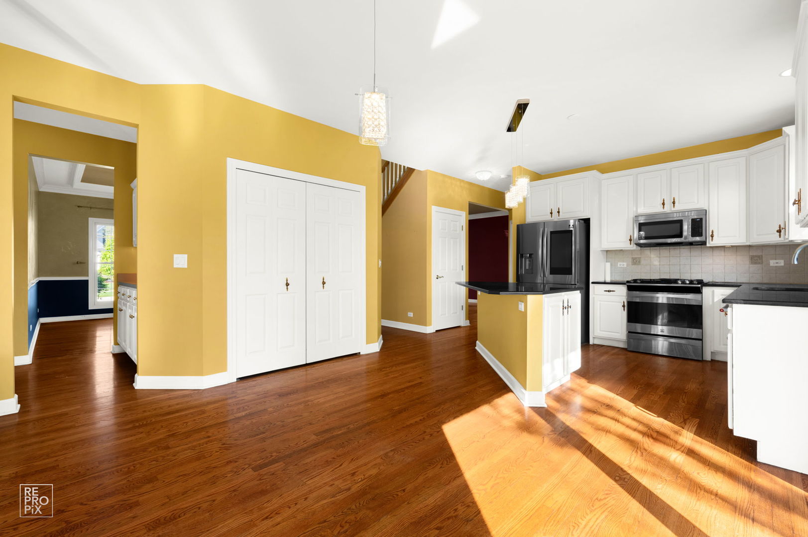 main property photo 11