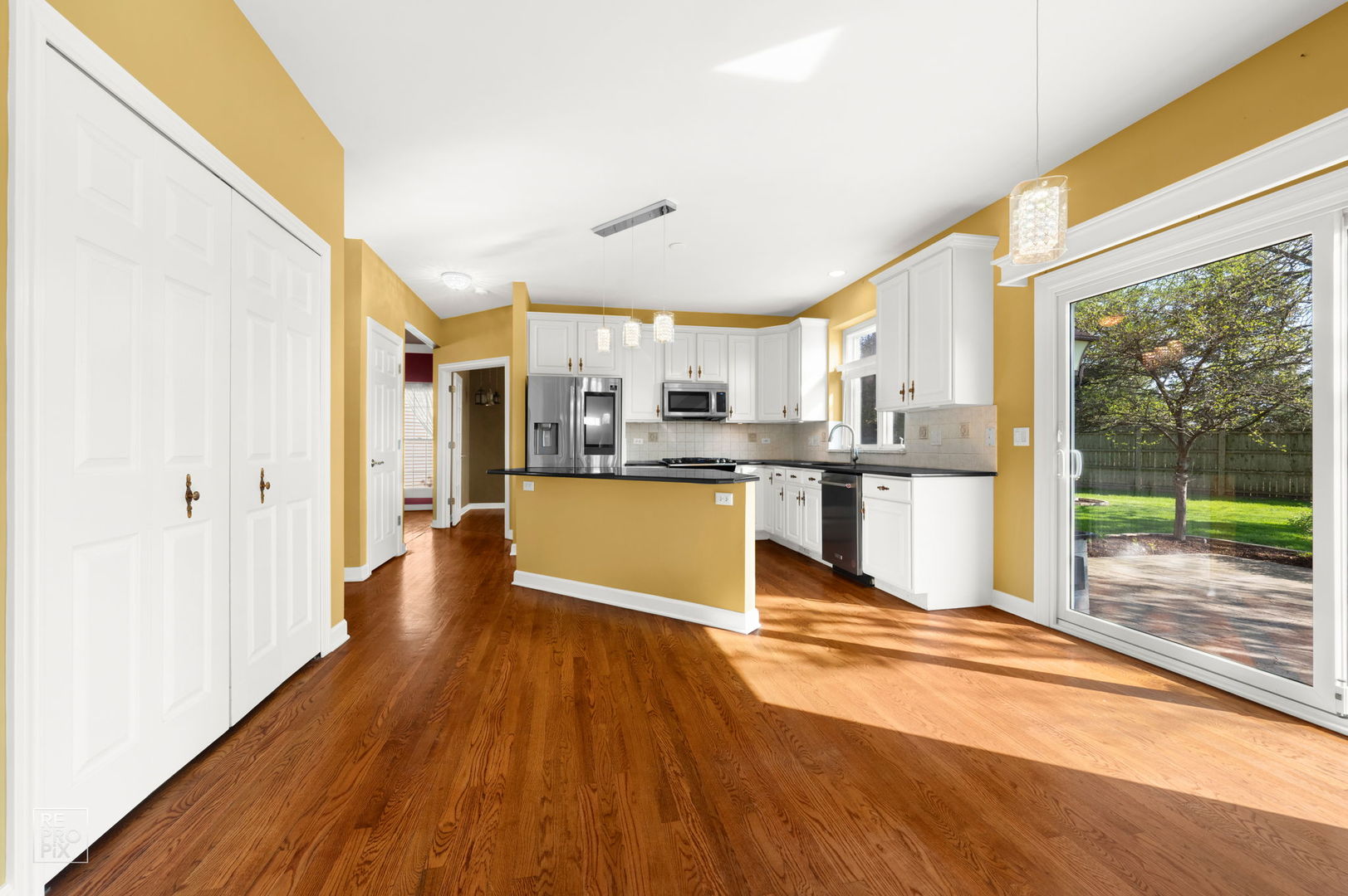 main property photo 12