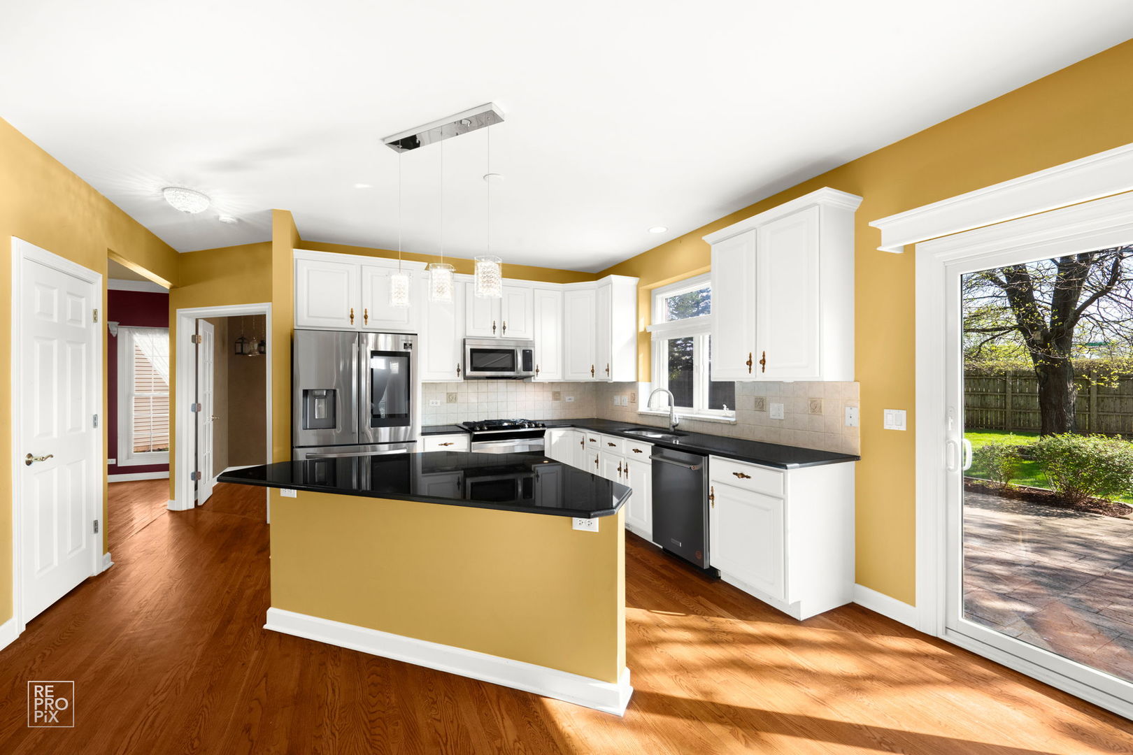 main property photo 14
