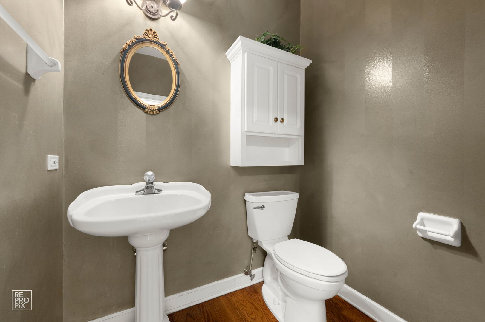 main property photo 27