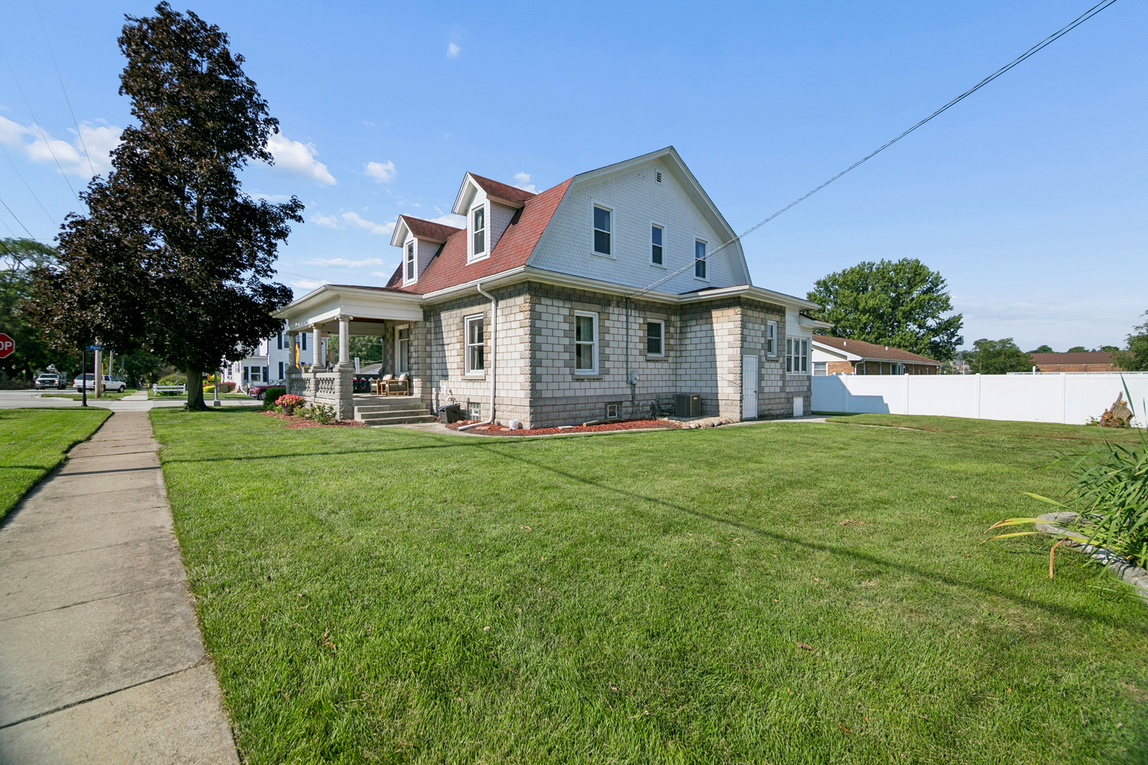 main property photo 36