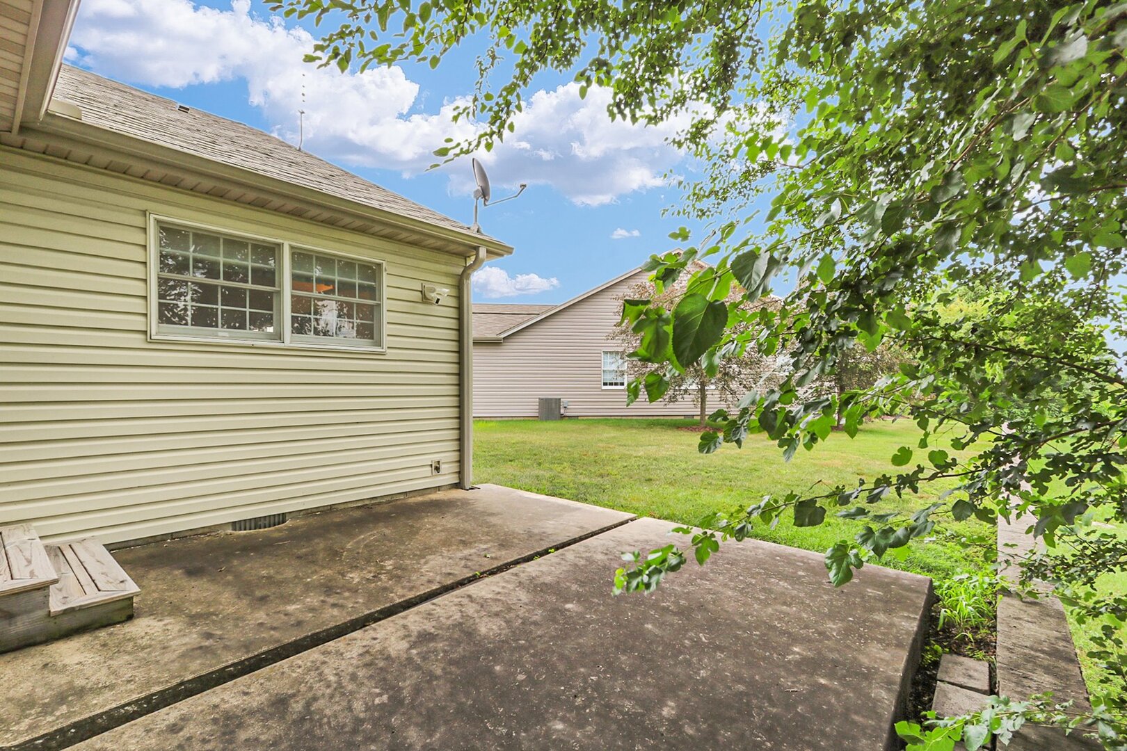 main property photo 37