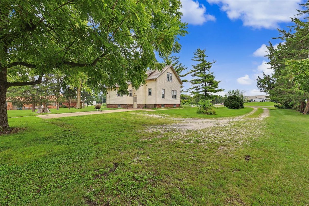 main property photo 31