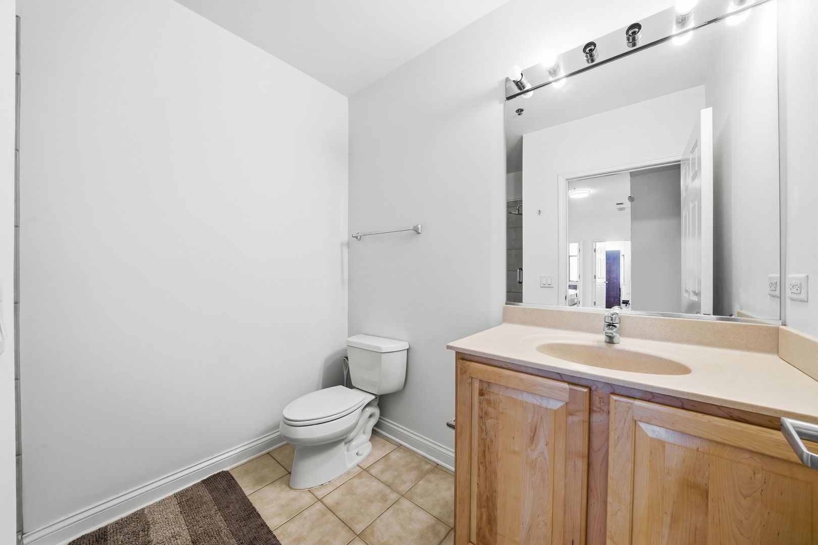 property viewer photo 15
