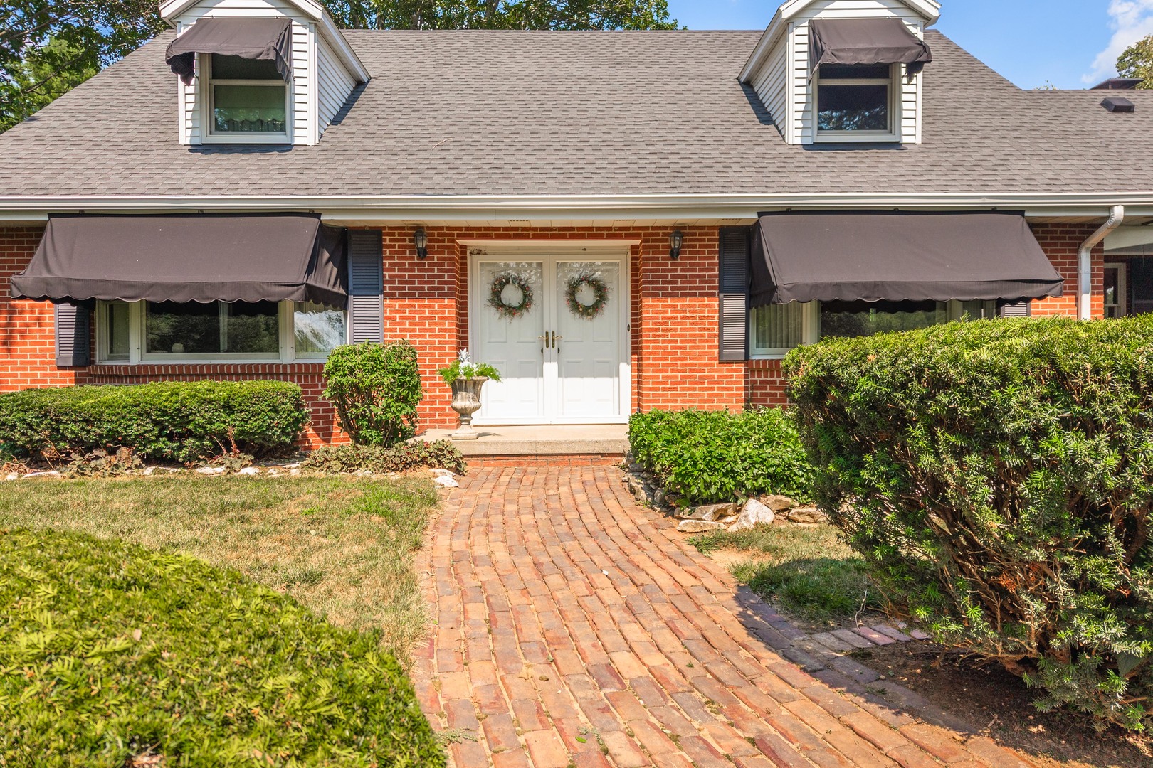 main property photo 2