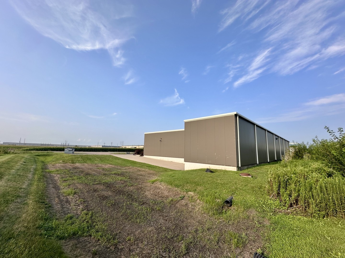 main property photo 3