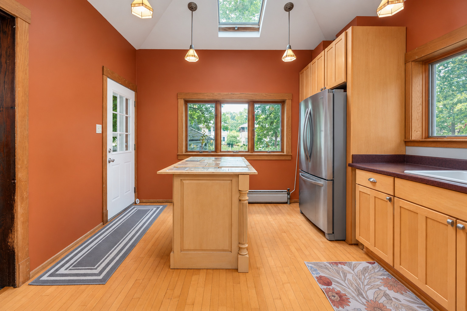 main property photo 10