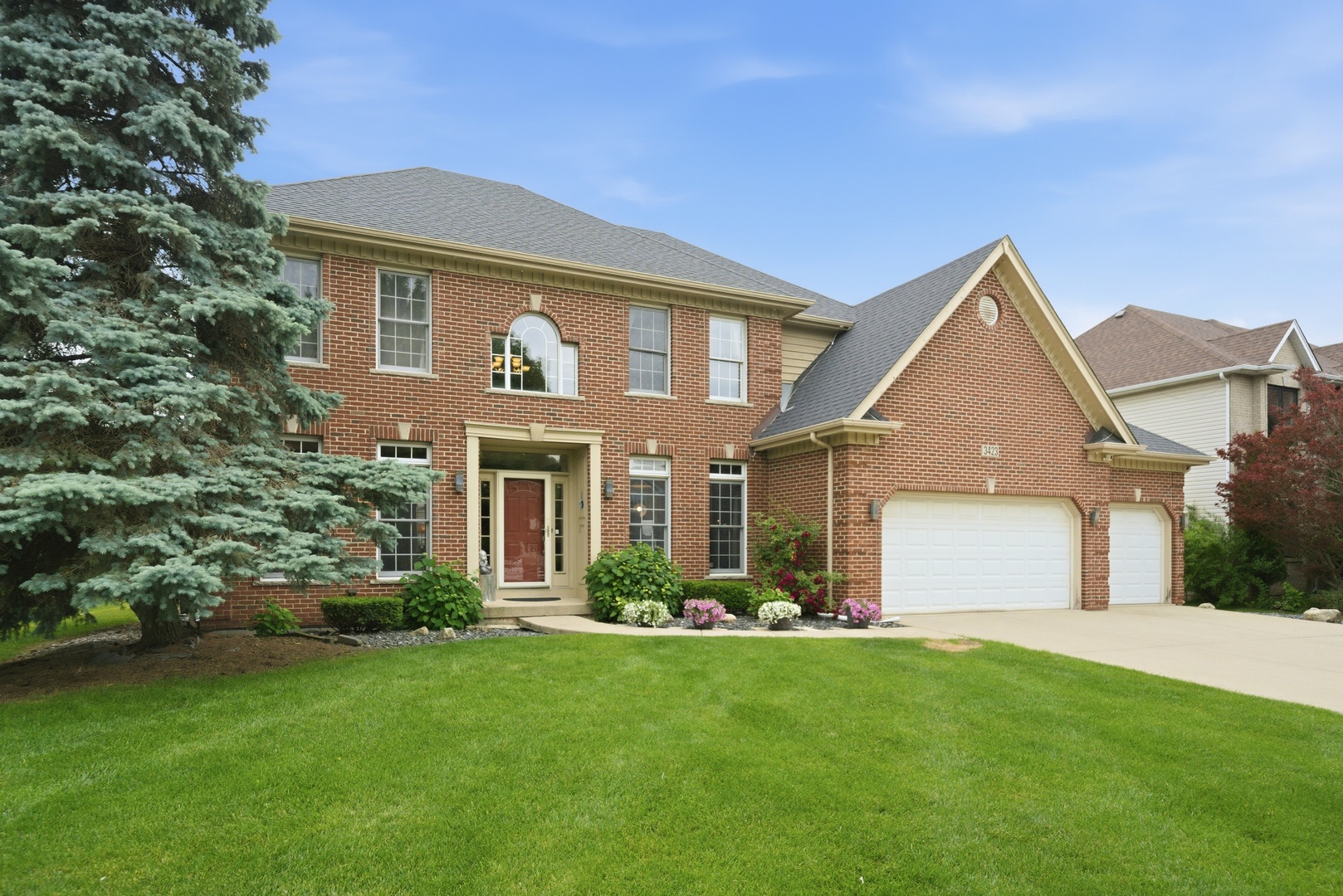main property photo 5