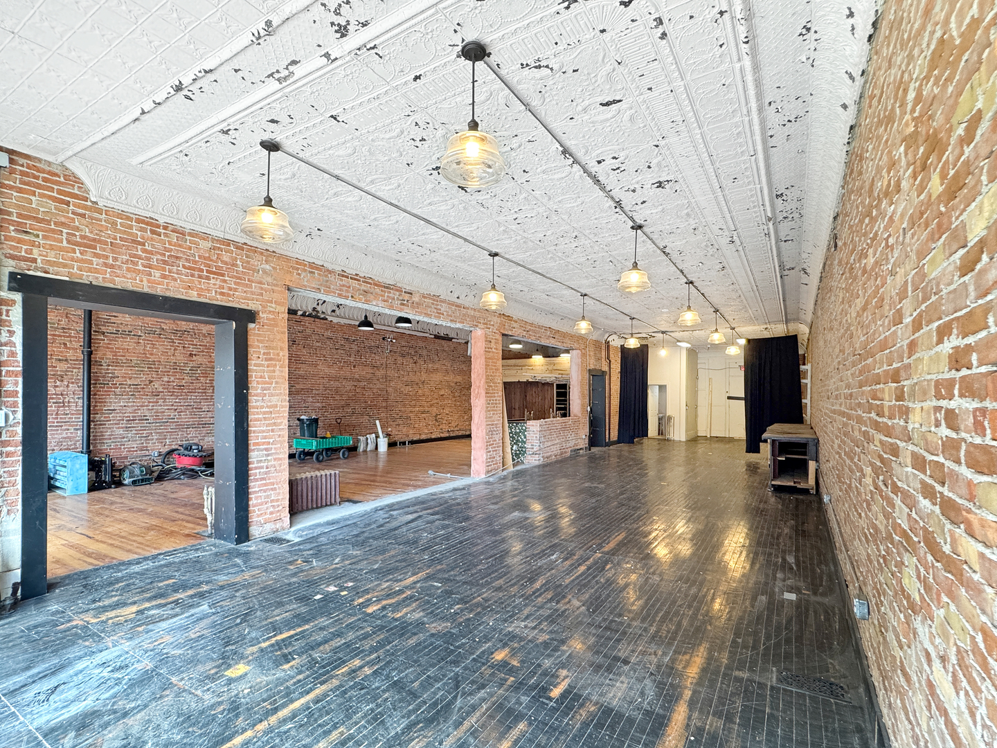 main property photo 6