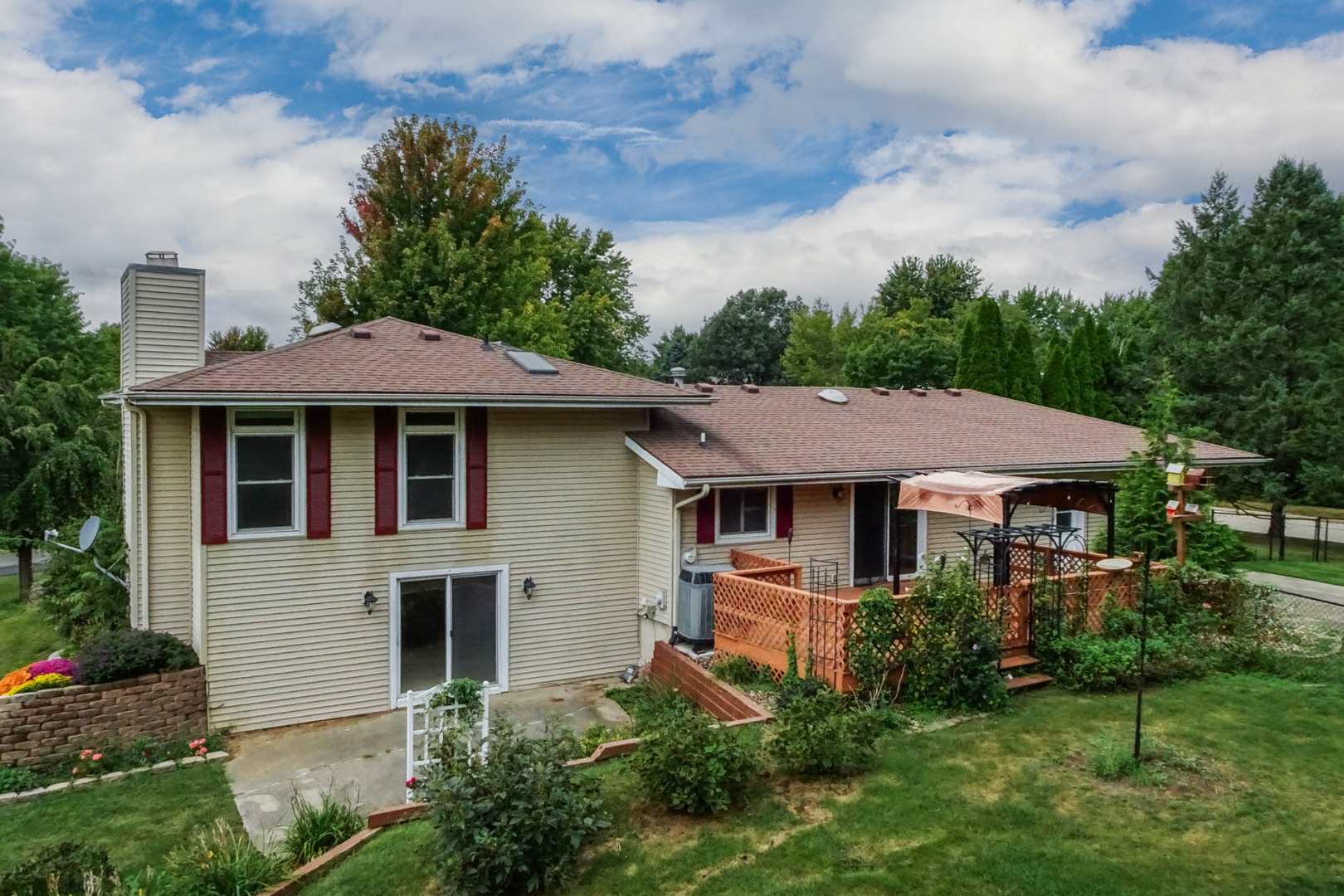 main property photo 39