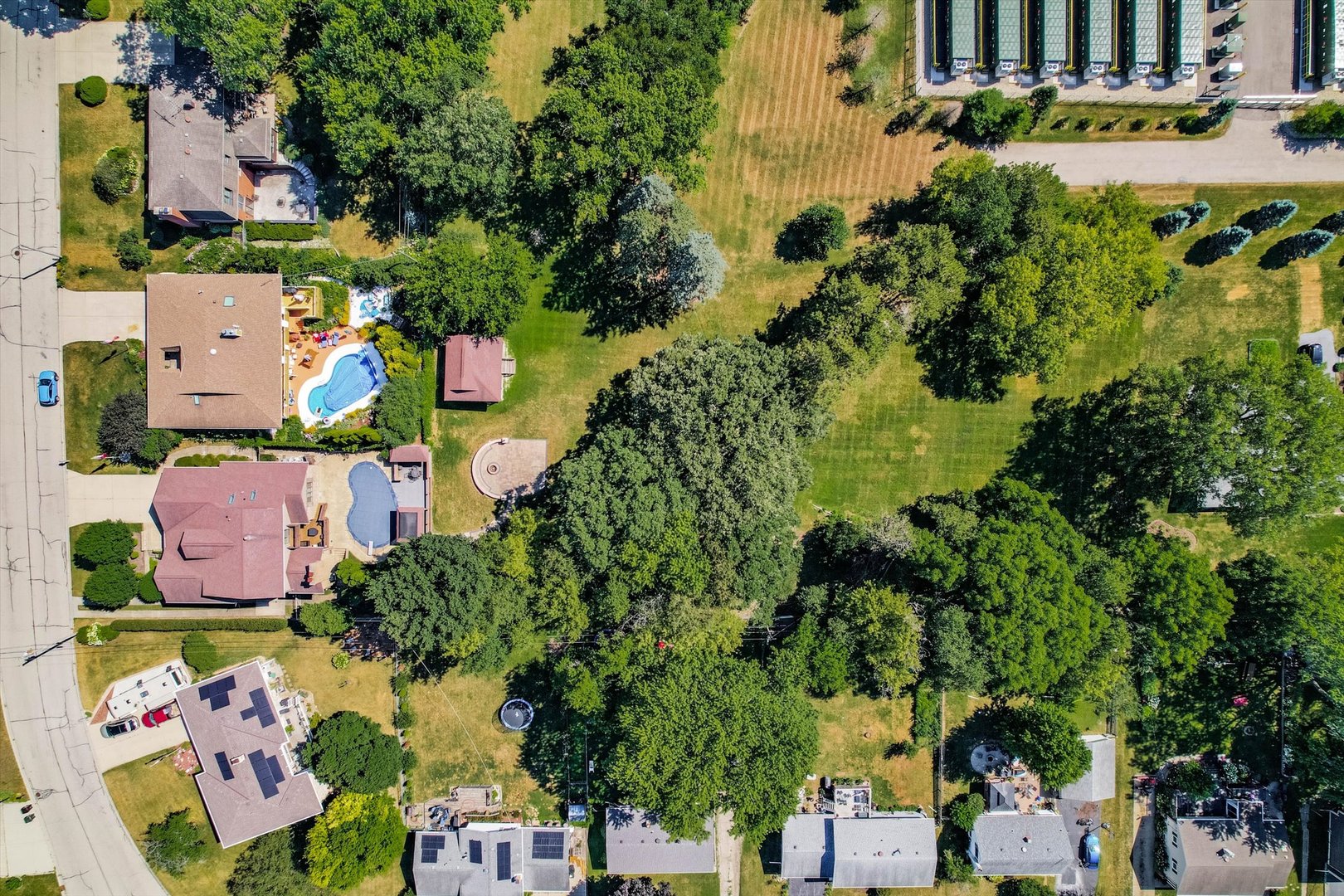 main property photo 123