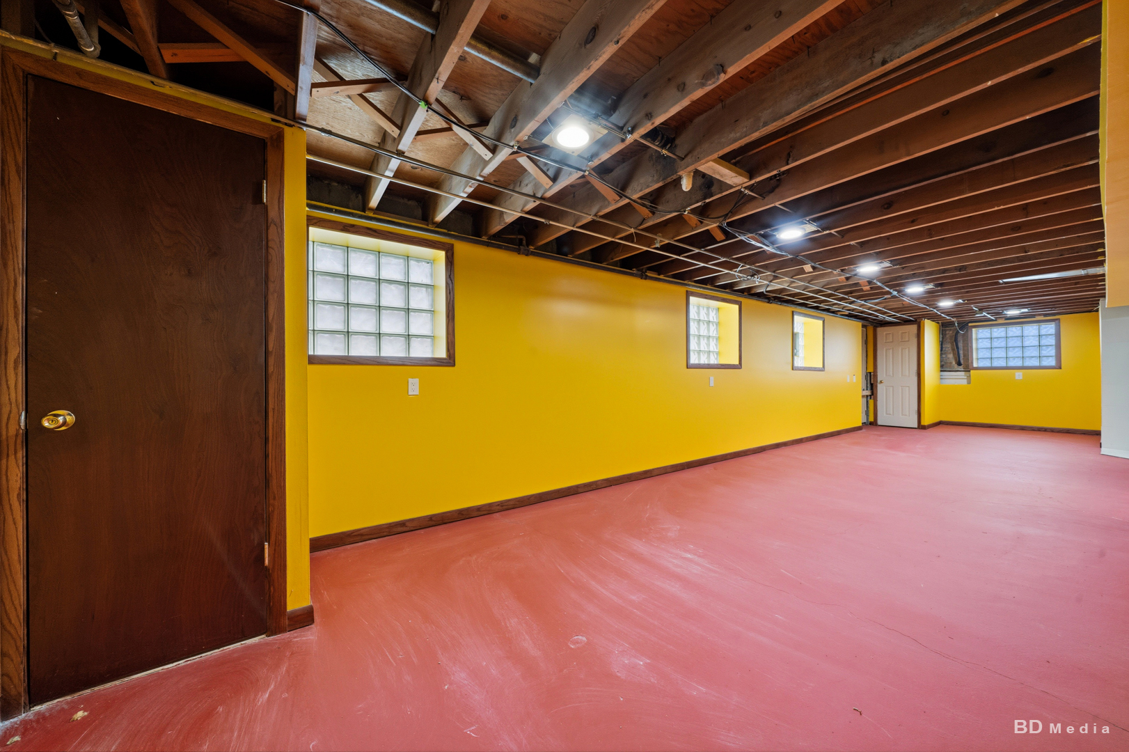 main property photo 20