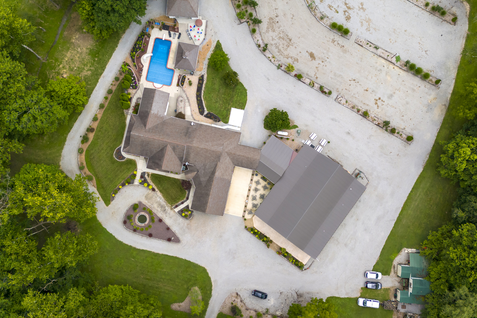 main property photo 85