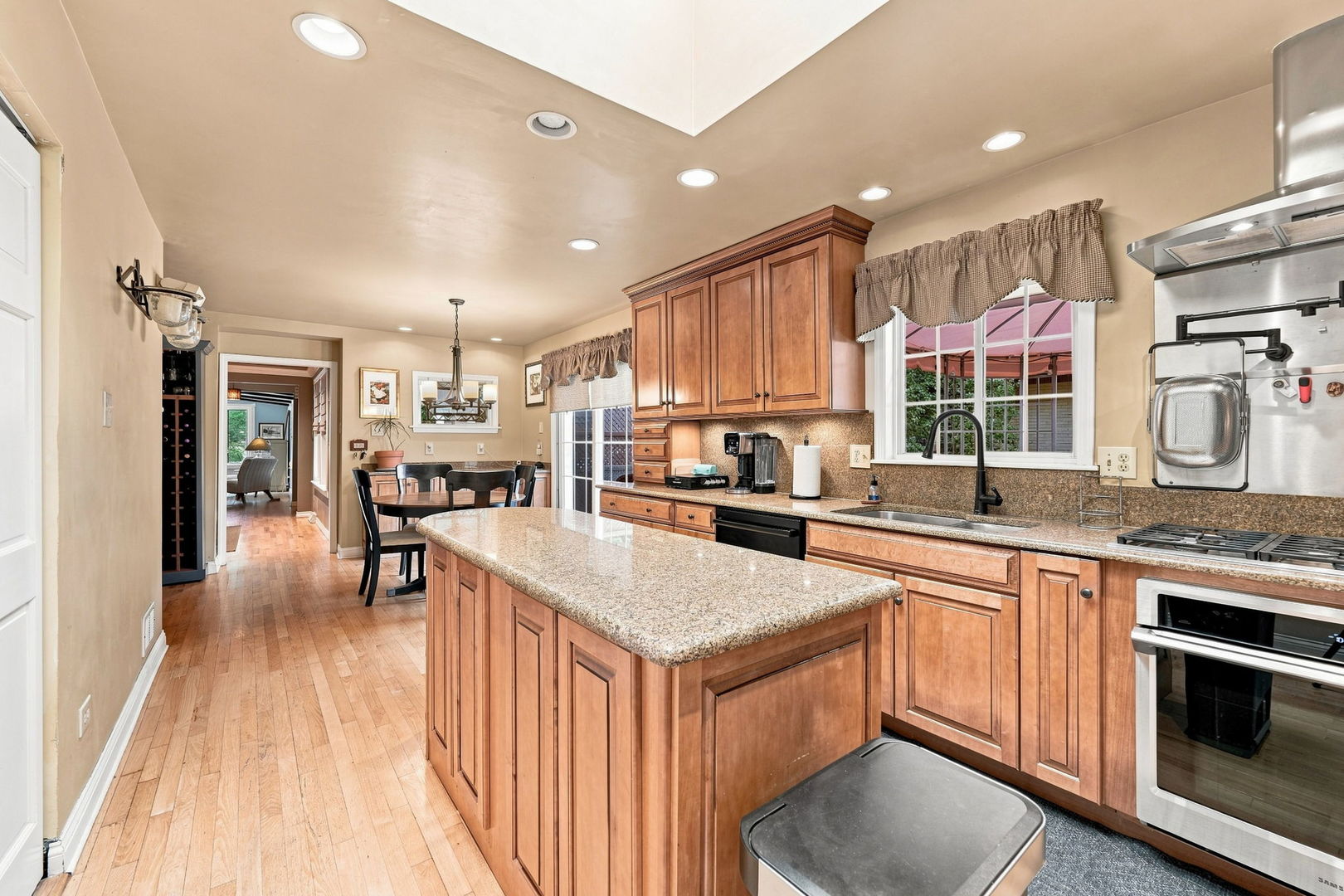 main property photo 17