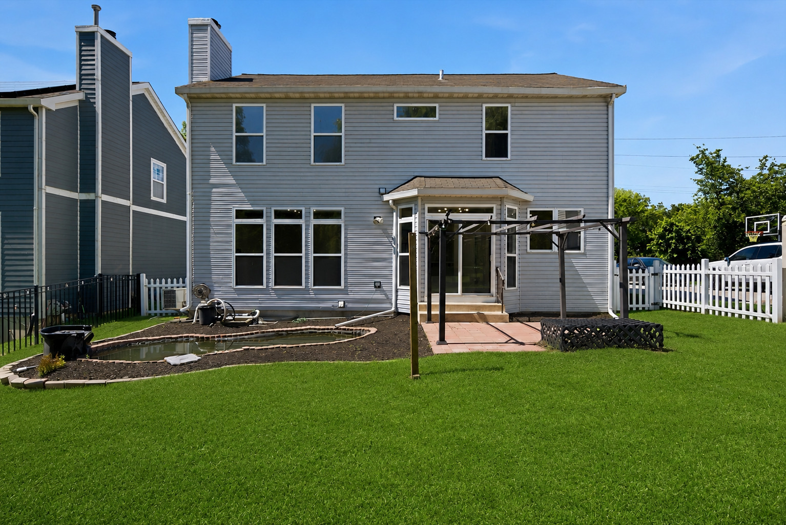 main property photo 33