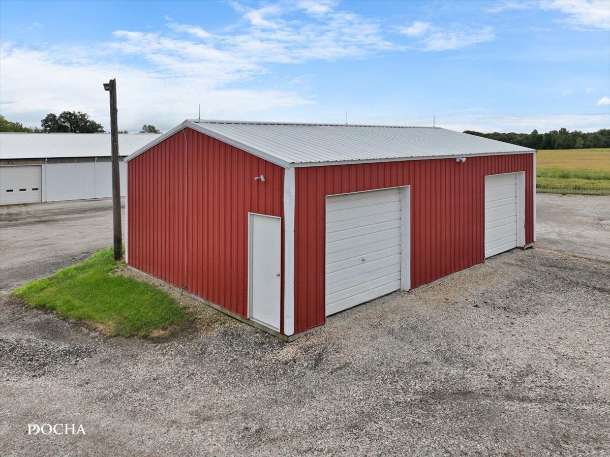 main property photo 44