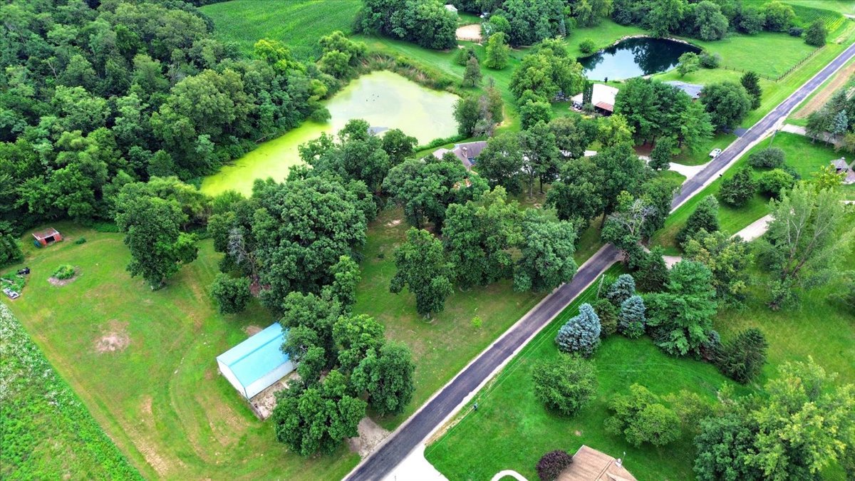 main property photo 40