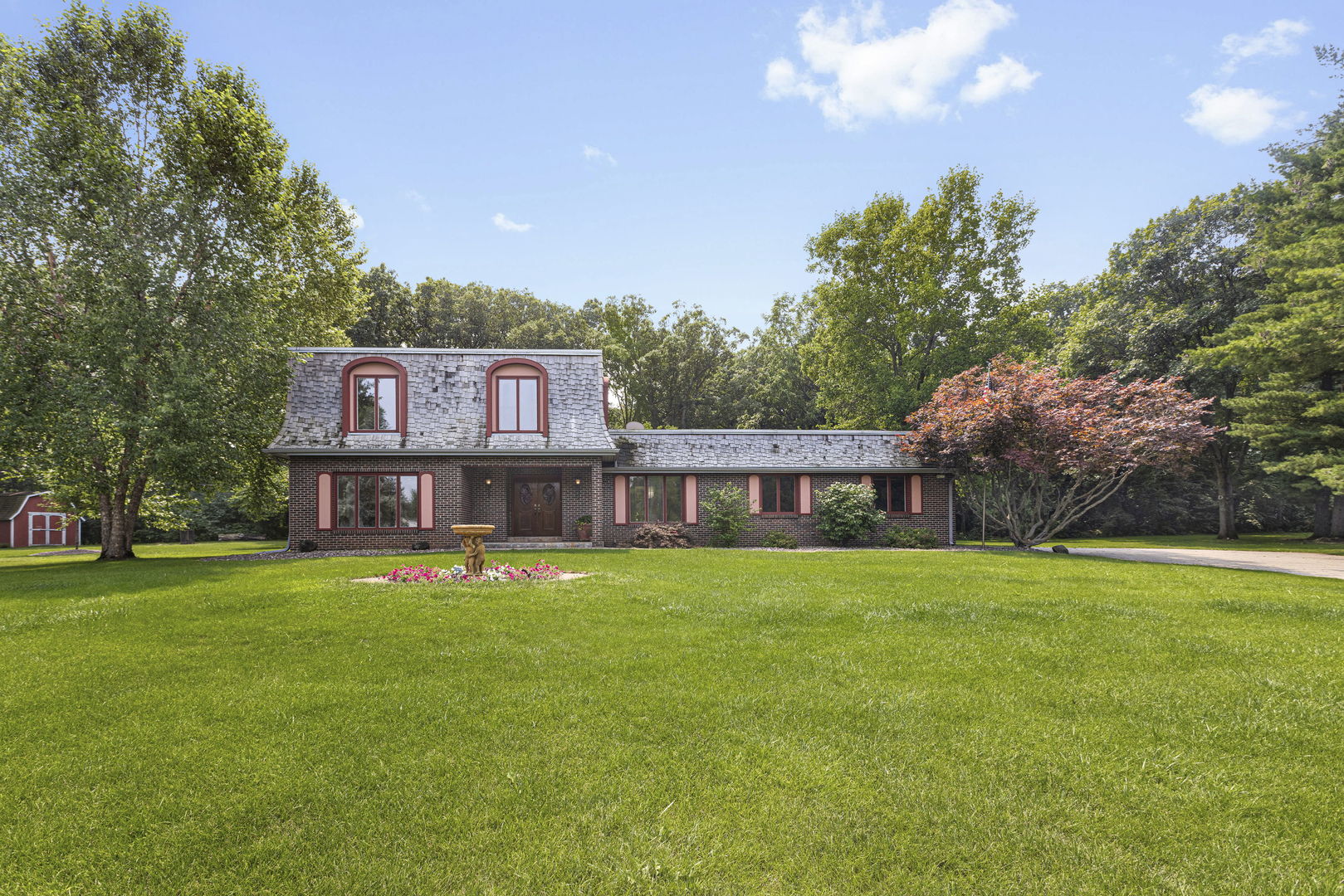 main property photo 0