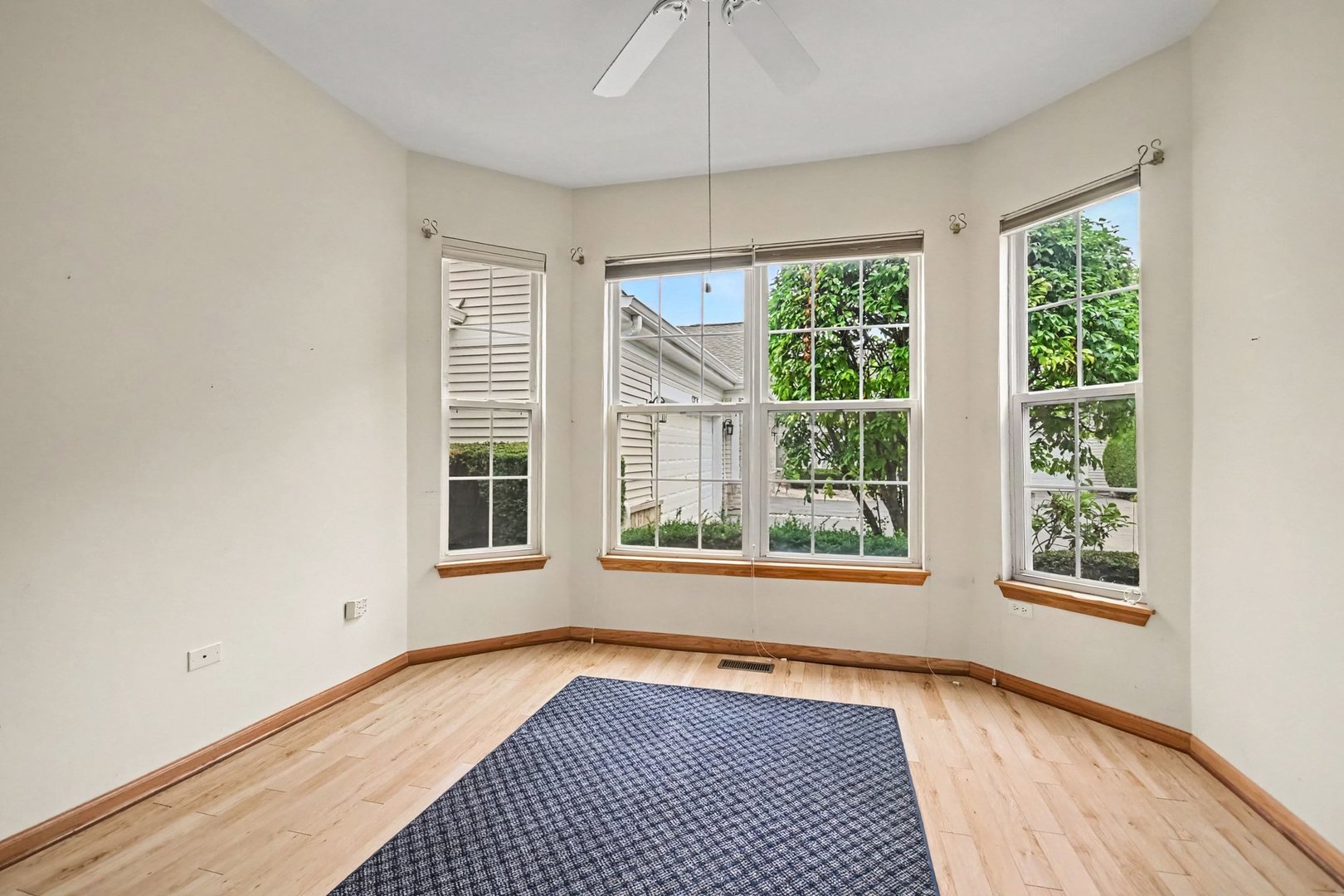 property viewer photo 17