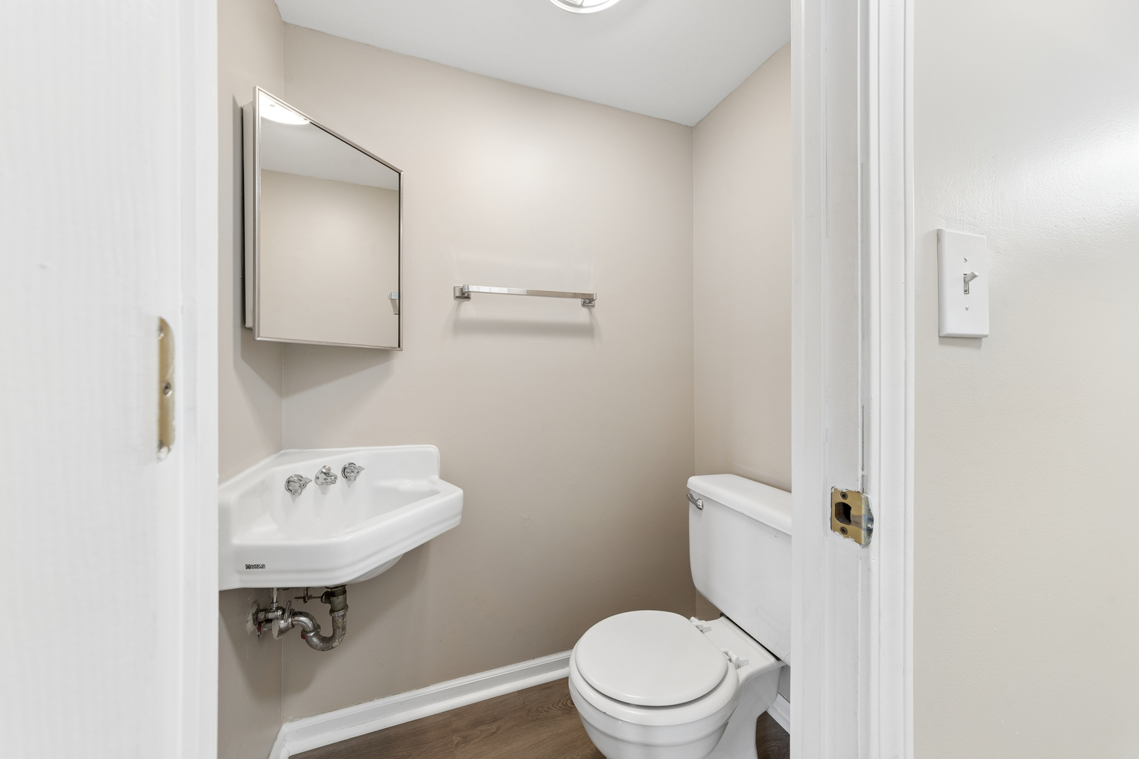 main property photo 16