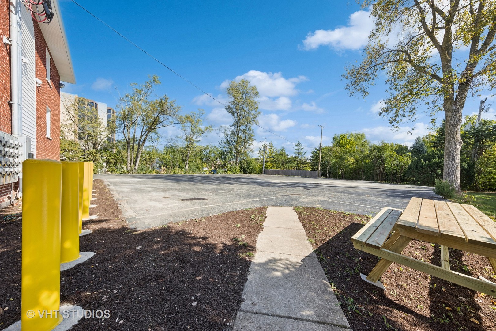 main property photo 24
