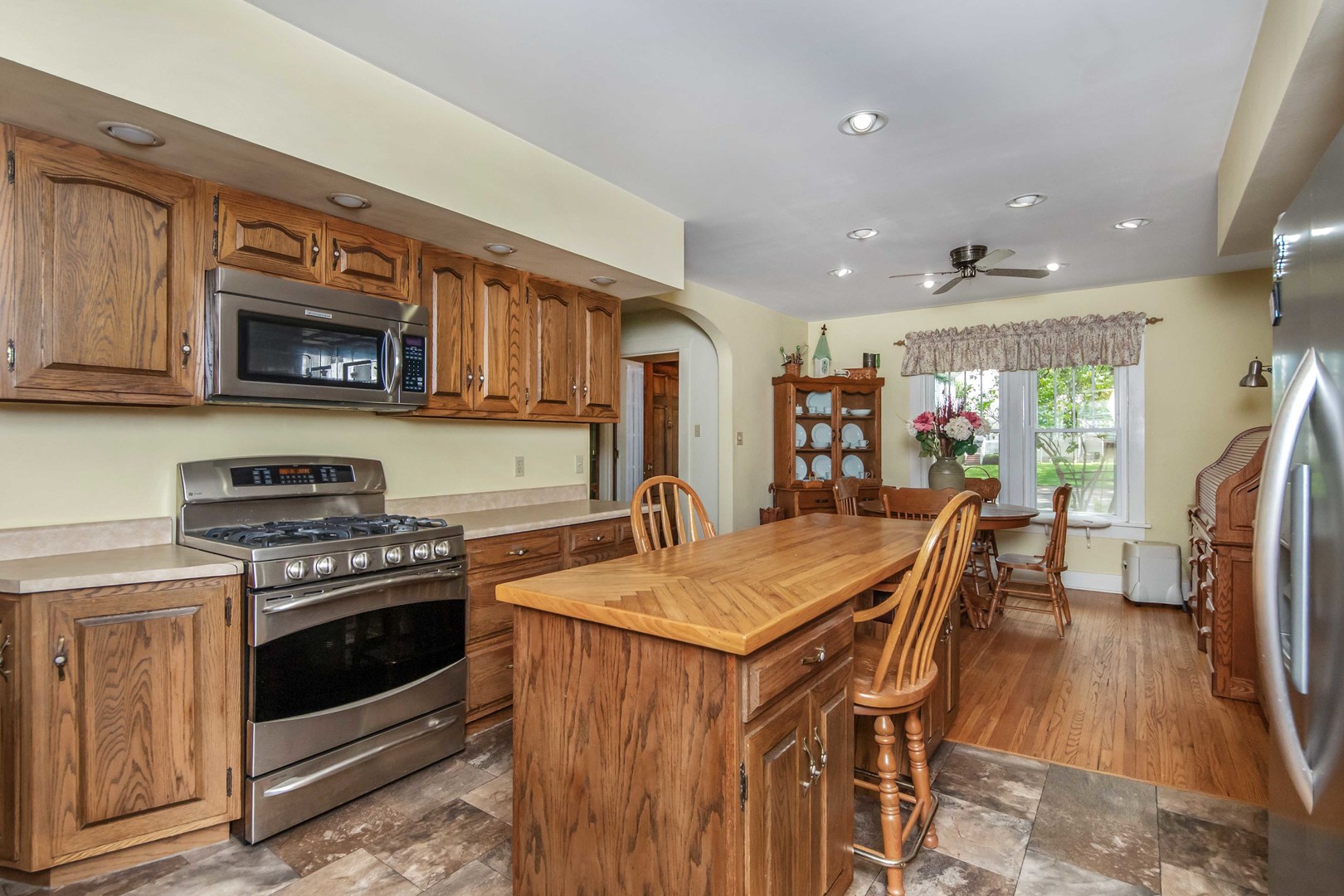 main property photo 7