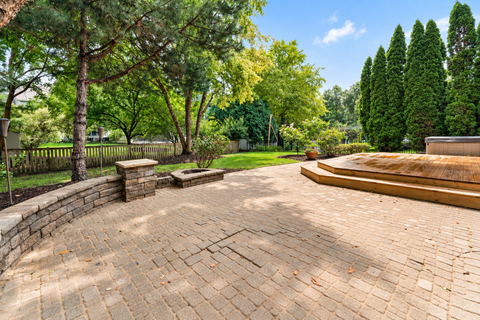 main property photo 25